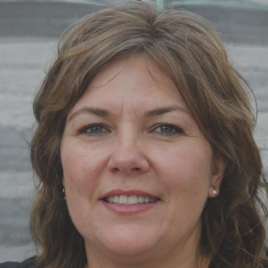 Sarah Weber, Expertin für Finanzbildung und Programmleitung